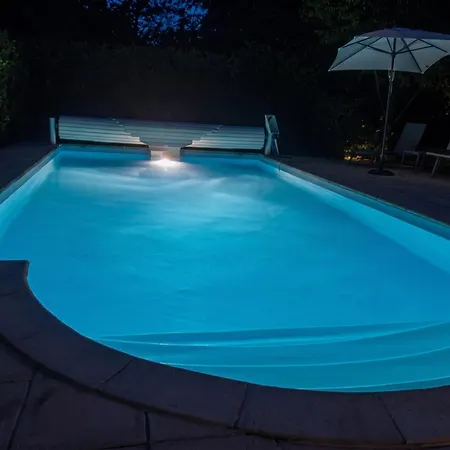 3 A Avec Piscine Villa *